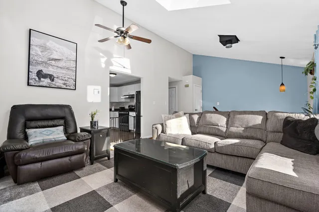 $2,500 | 74 Derryfield Road, Unit L, Derry, NH 03038