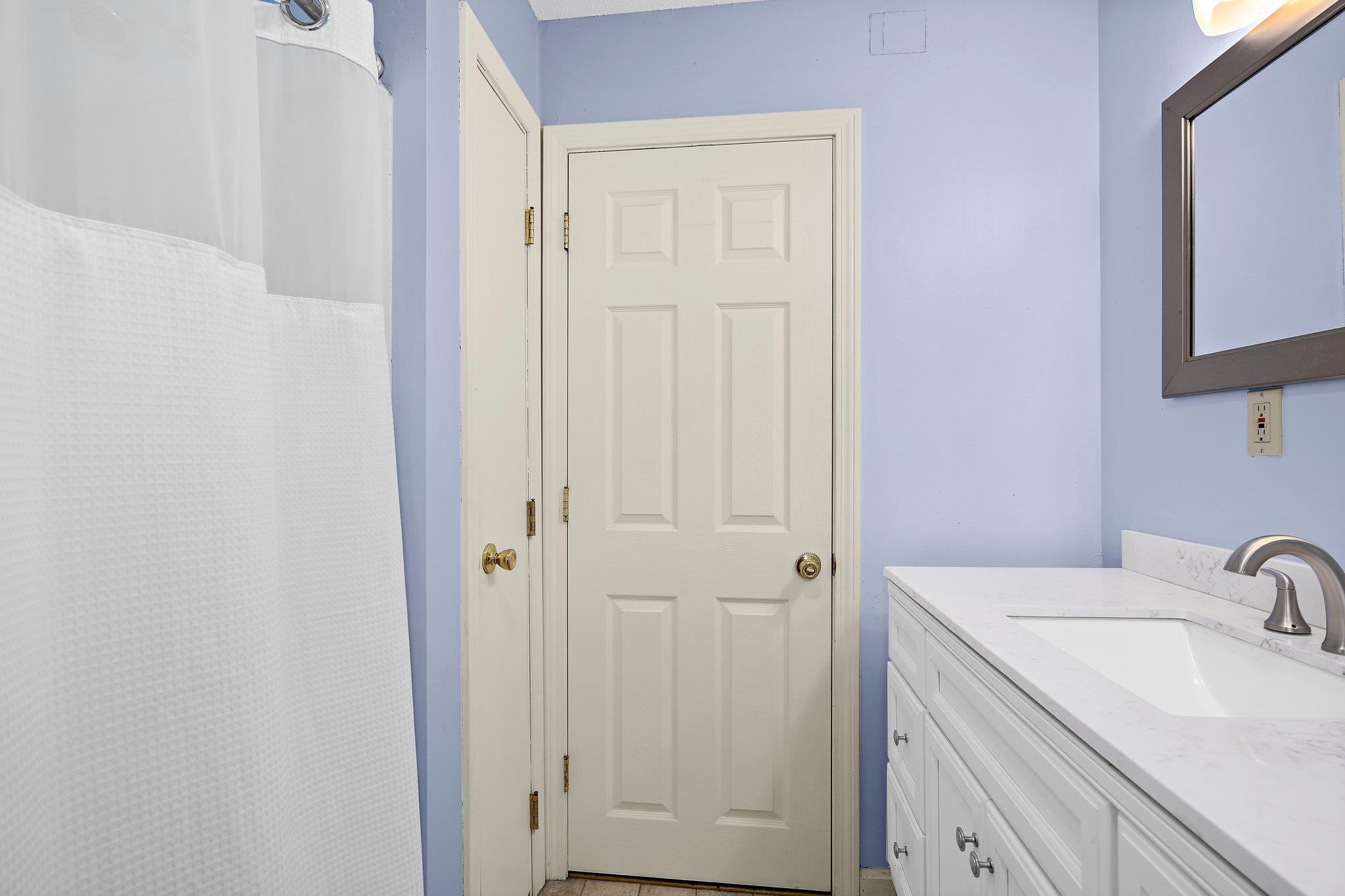 74 Derryfield Road, Unit L Derry, NH 03038 - Photo 32 of 33