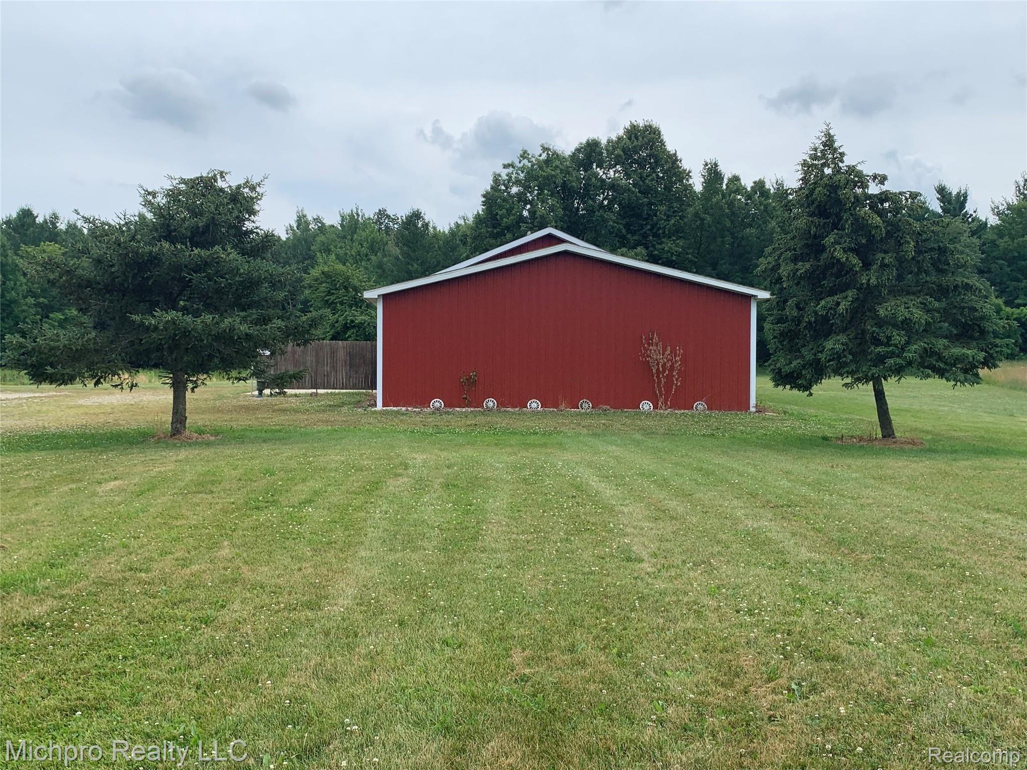 6806 Reside Road Imlay City, MI 48444 - Photo 48 of 66 IMG_6724.JPG