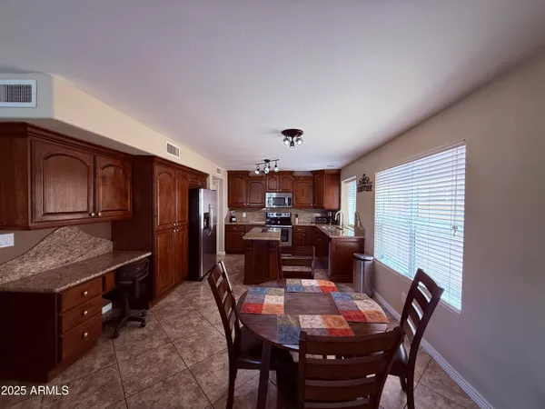 $2,895 | 18882 North 77th Avenue, Glendale, AZ 85308