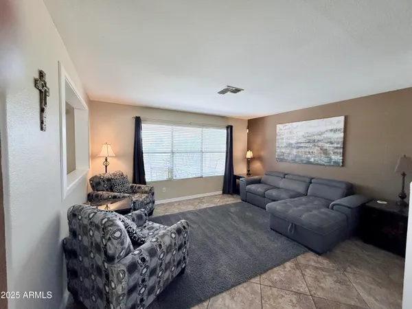 $2,895 | 18882 North 77th Avenue, Glendale, AZ 85308