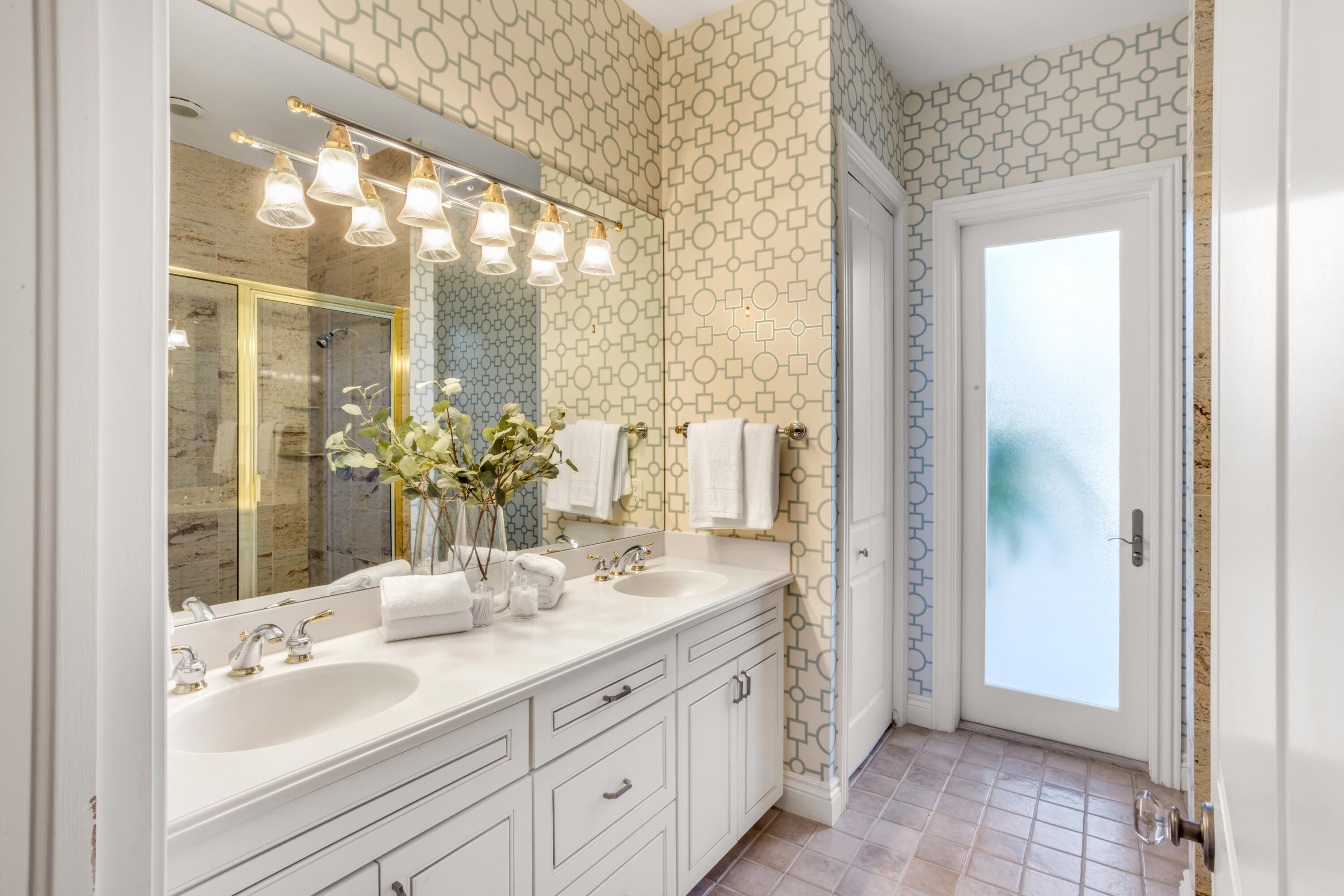 6201 North Ocean Boulevard Ocean Ridge, FL 33435 - Photo 29 of 51 mls_PRIMARY_BATHROOM_EB