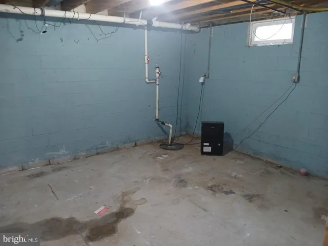 $295,000 | 33 Hopkins Street, Woodbury, NJ 08096