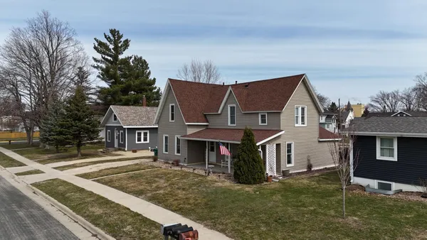 $279,900 | 109 2nd Avenue Northwest, Pine Island, MN 55963