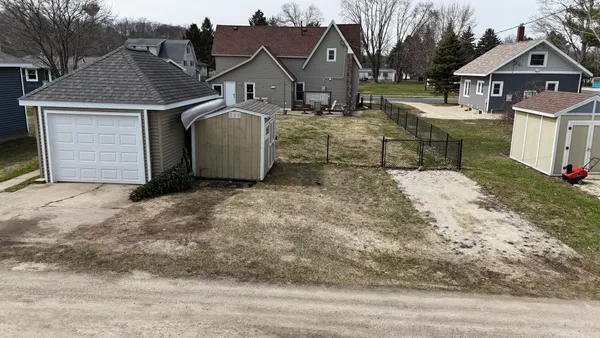 $279,900 | 109 2nd Avenue Northwest, Pine Island, MN 55963