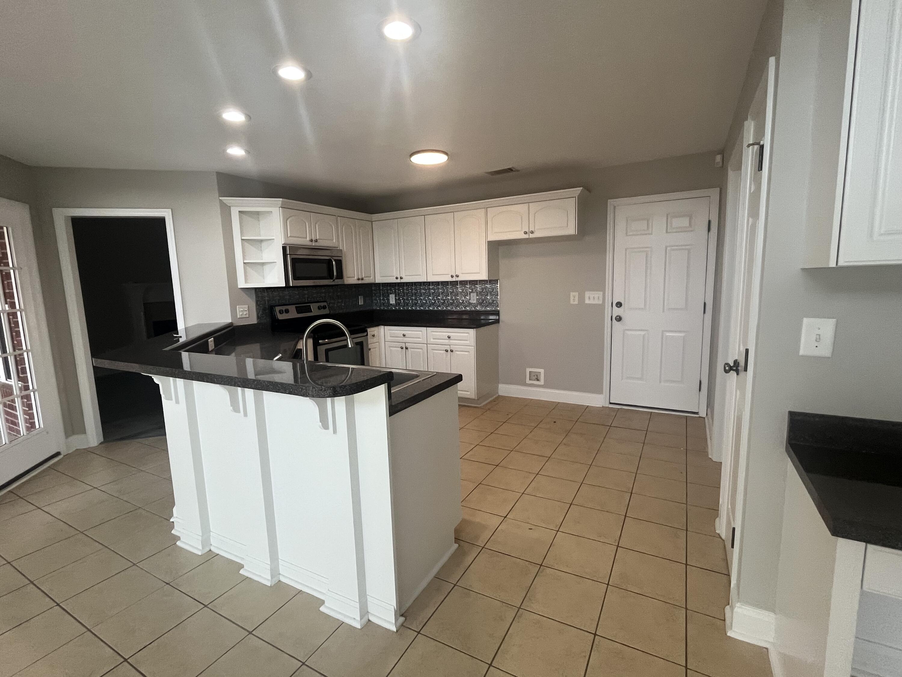 4530 Logans Way Augusta, GA 30909 - Photo 5 of 30 Kitchen