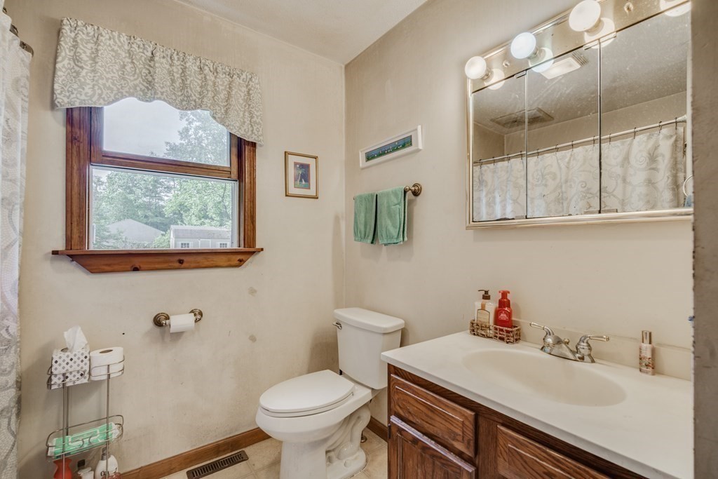 18 Cordner Road Belchertown, MA 01007 - Photo 6 of 34 Gallery Image 6
