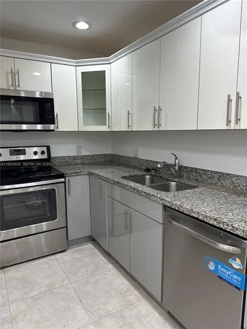 $3,550 | 4329 Northwest 3rd Avenue, Deerfield Beach, FL 33064