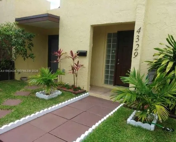 $3,550 | 4329 Northwest 3rd Avenue, Deerfield Beach, FL 33064