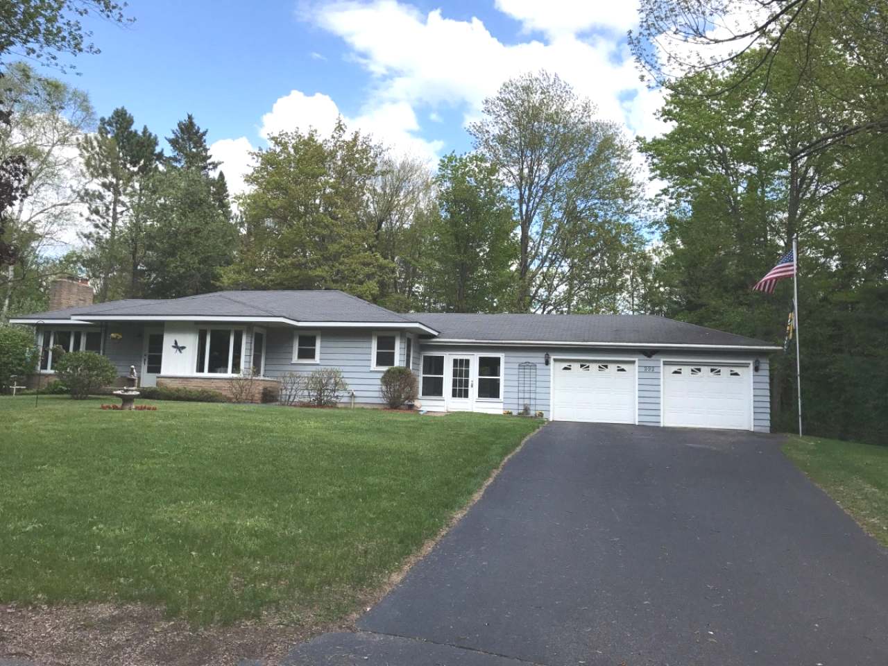 392 Gayle Hill Rhinelander, WI 54501 - Photo 2 of 26 Gallery Image 2