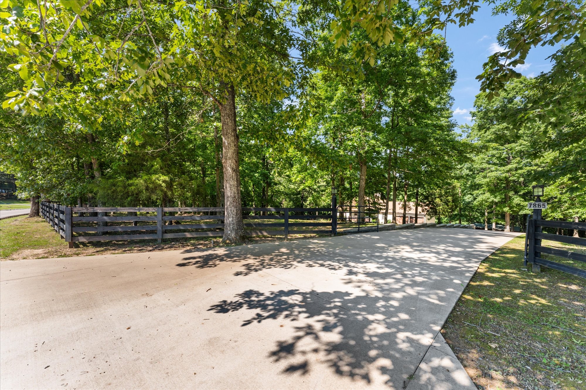 7865 Barnhill Road Primm Springs, TN 38476 - Photo 4 of 54