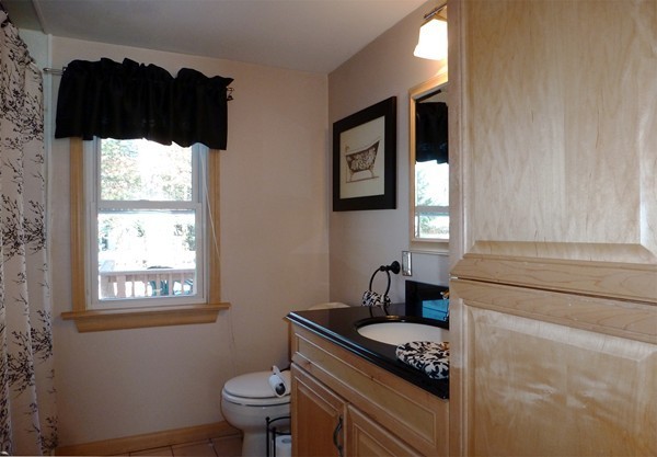 34 Winding Lane Springfield, MA 01118 - Photo 17 of 29