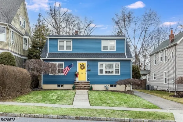 $2,700 | 76 Personette Avenue, Unit 2, Verona, NJ 07044