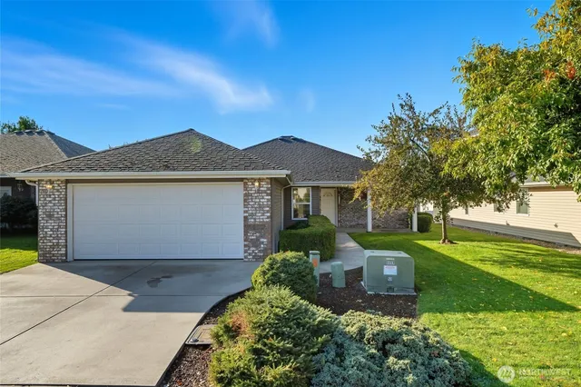 $405,000 | 716 Southeast Songbird Lane, College Place, WA 99324