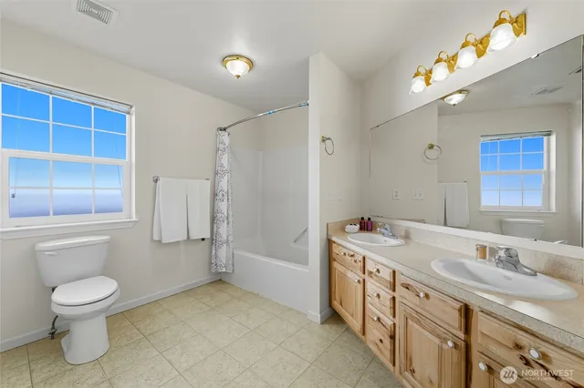 $405,000 | 716 Southeast Songbird Lane, College Place, WA 99324