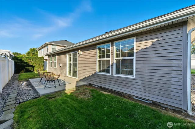 $405,000 | 716 Southeast Songbird Lane, College Place, WA 99324