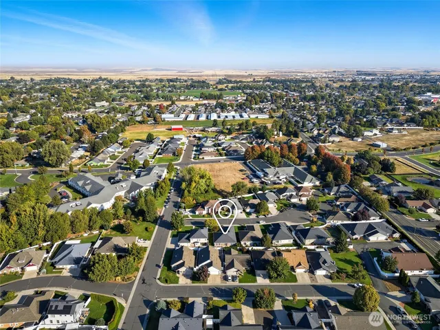 $405,000 | 716 Southeast Songbird Lane, College Place, WA 99324