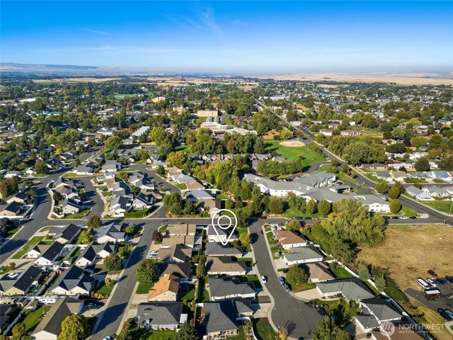 $405,000 | 716 Southeast Songbird Lane, College Place, WA 99324