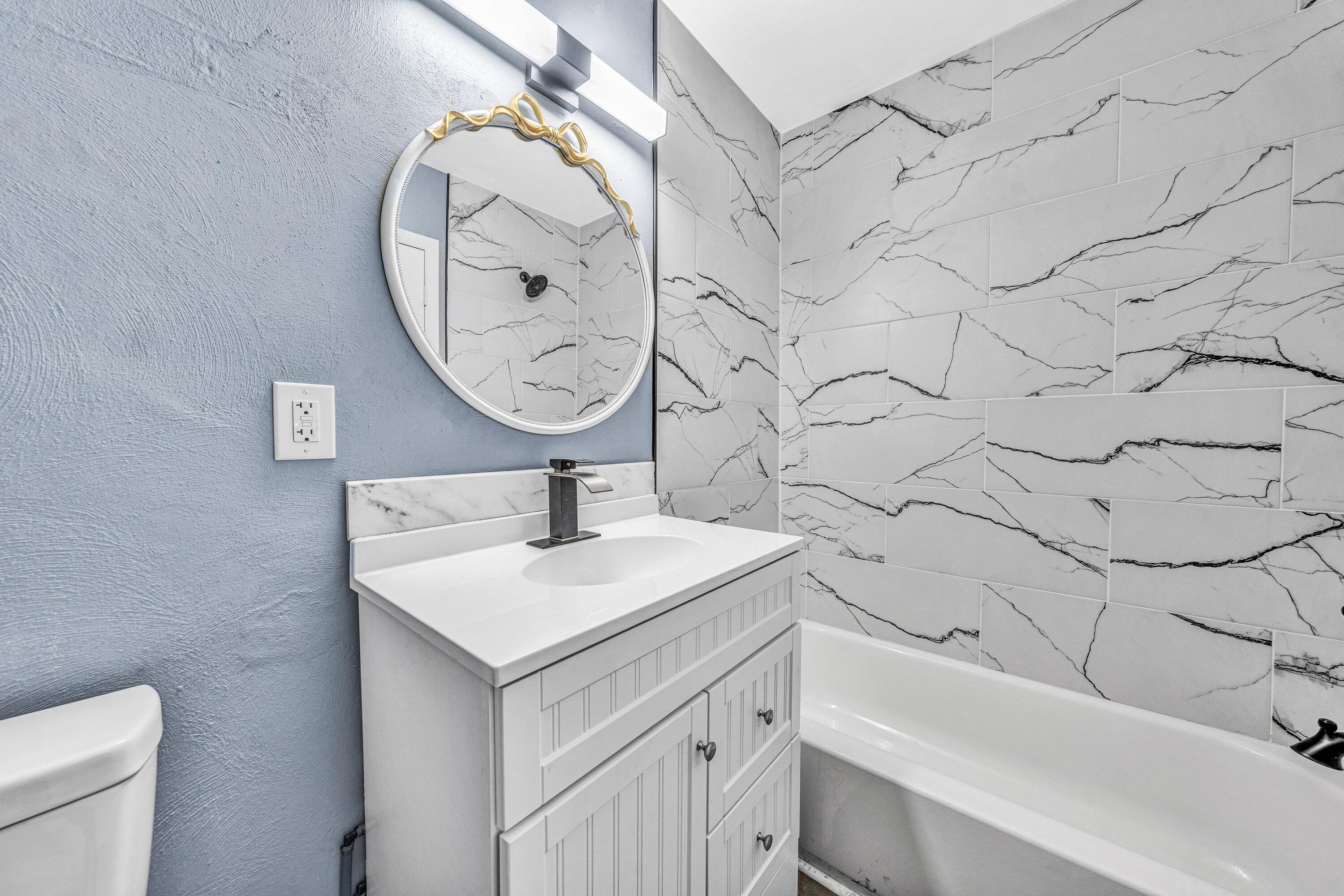 8307 Reservoir Road Roanoke, VA 24019 - Photo 6 of 14 Bathroom