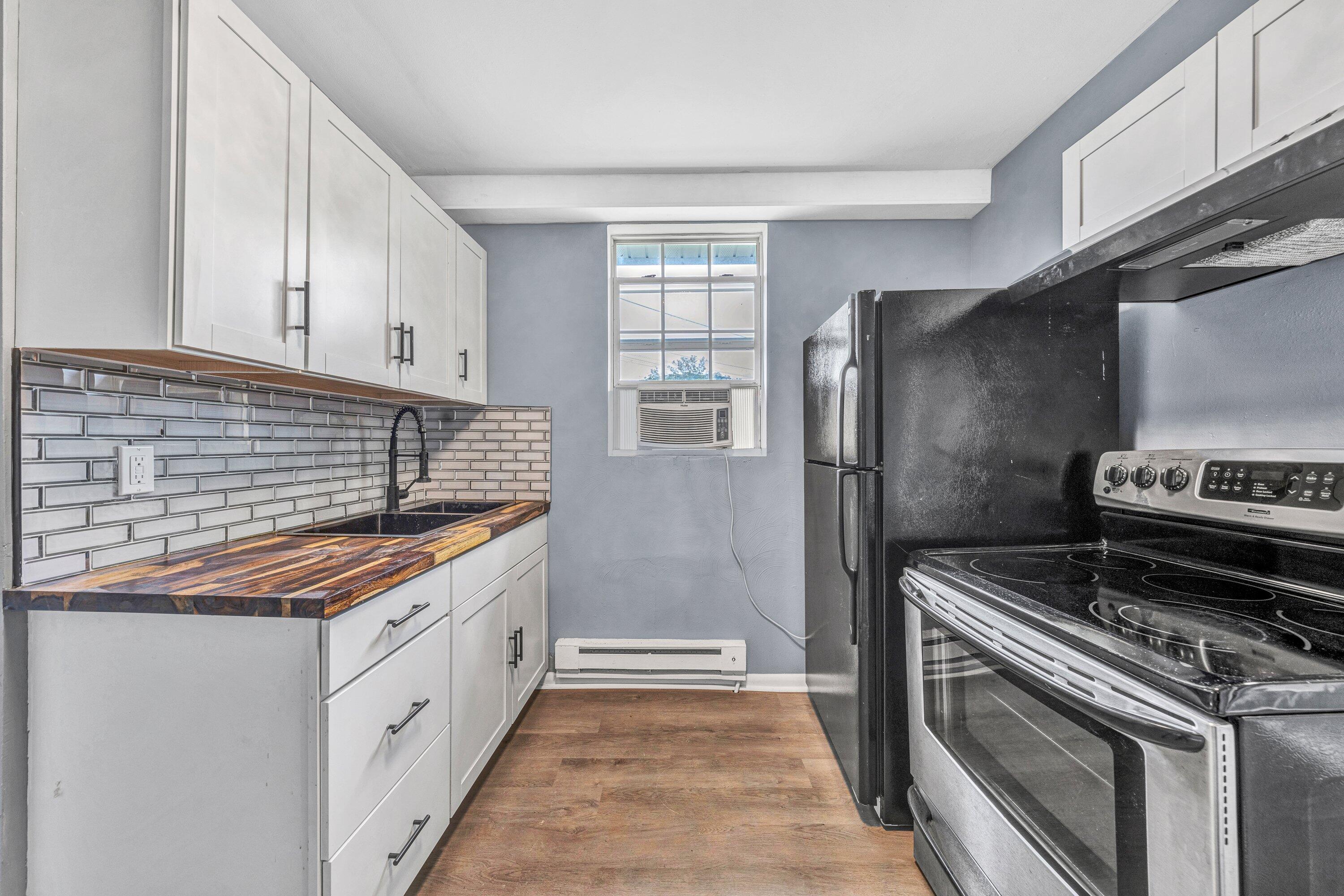 8307 Reservoir Road Roanoke, VA 24019 - Photo 7 of 14 Kitchen