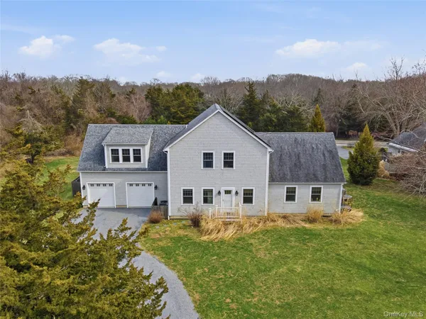 $2,485,000 | 14 Freds Lane, Shelter Island, NY 11964