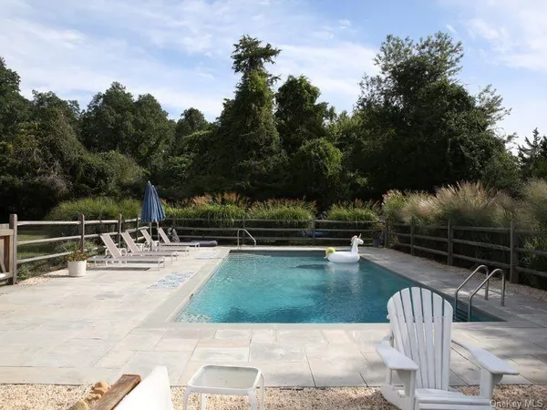 $2,485,000 | 14 Freds Lane, Shelter Island, NY 11964