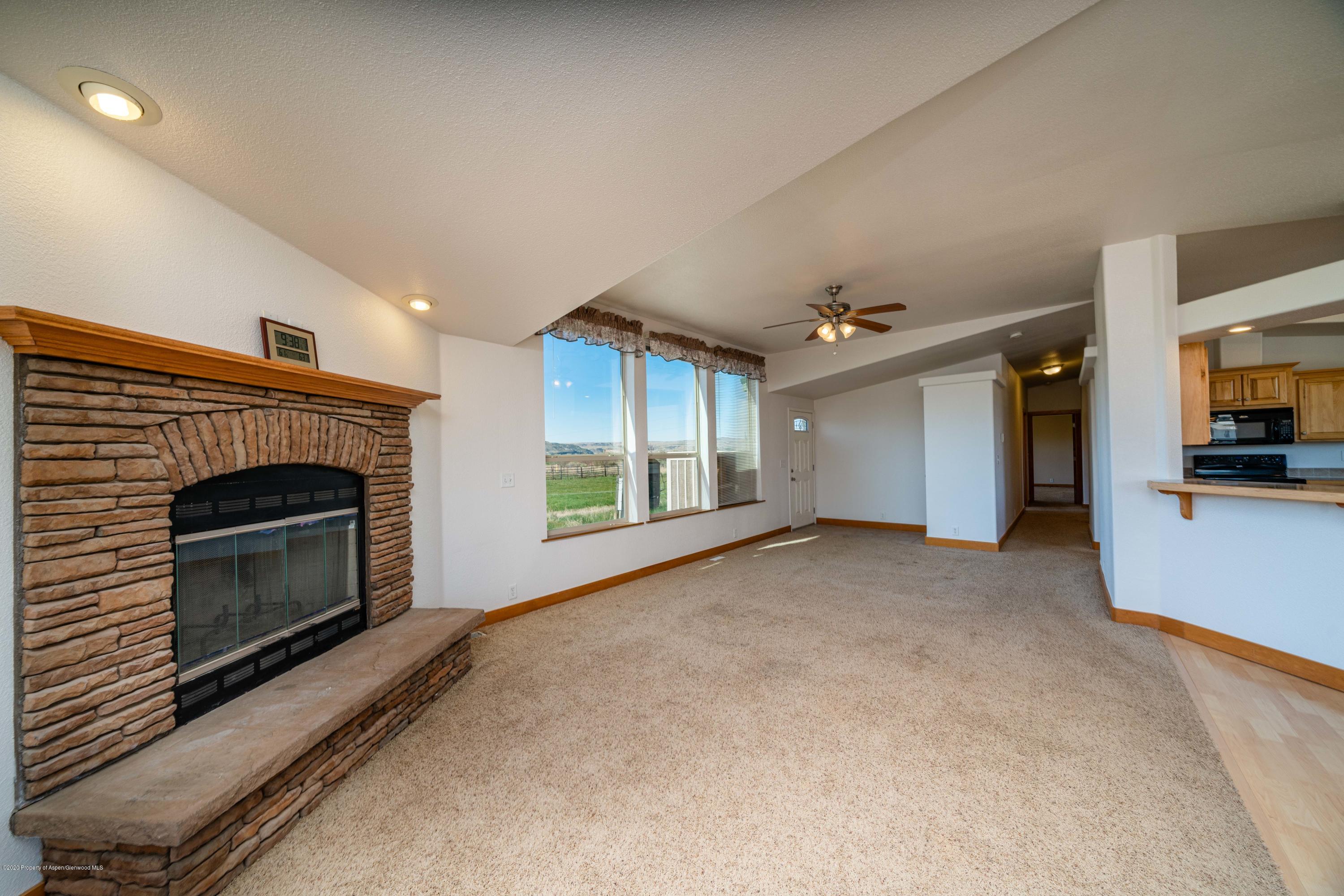 4501 U Road De Beque, CO 81630 - Photo 2 of 23 405 U Road Debeque, CO-3