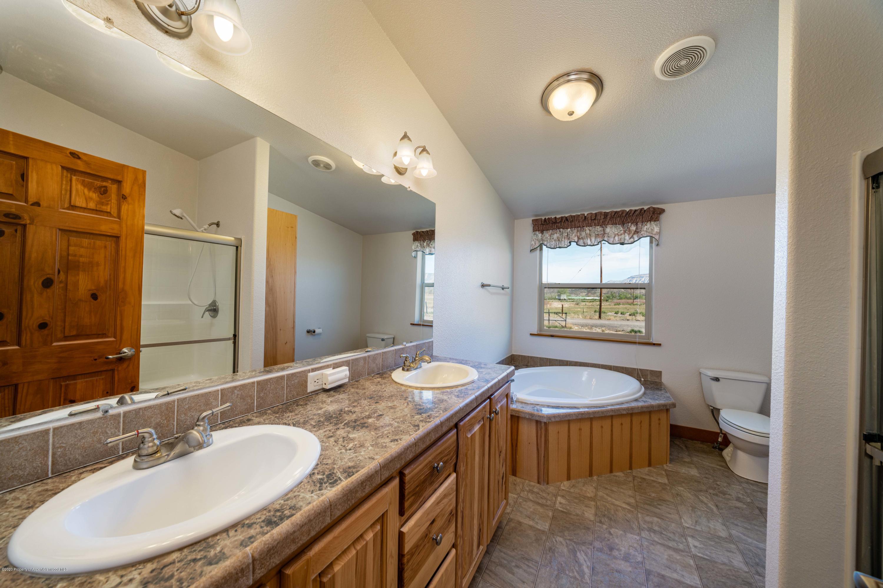 4501 U Road De Beque, CO 81630 - Photo 10 of 23 405 U Road Debeque, CO-15