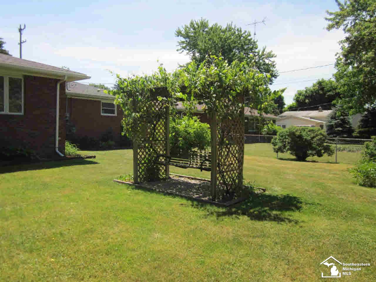 3360 North Custer Road Monroe, MI 48162 - Photo 17 of 18