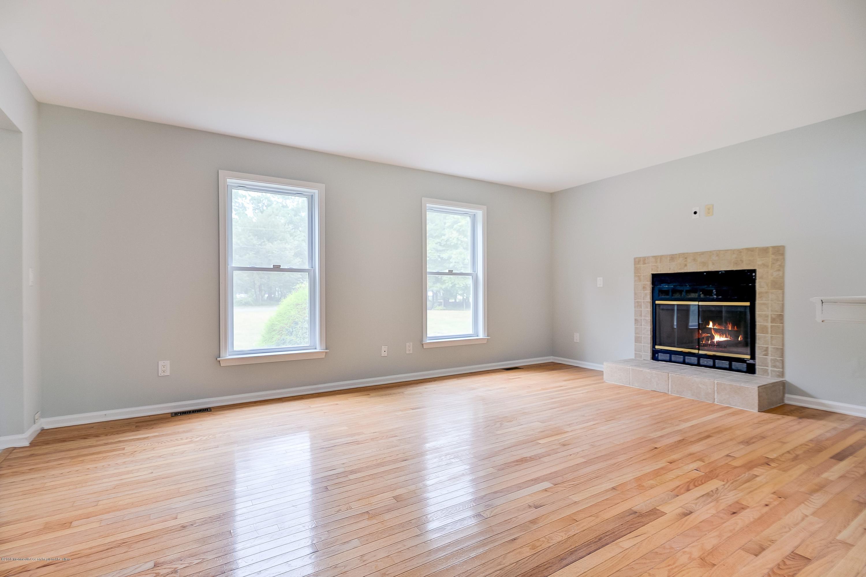 847 Wright Debow Road Jackson, NJ 08527 - Photo 8 of 29 007_Formal Living Room