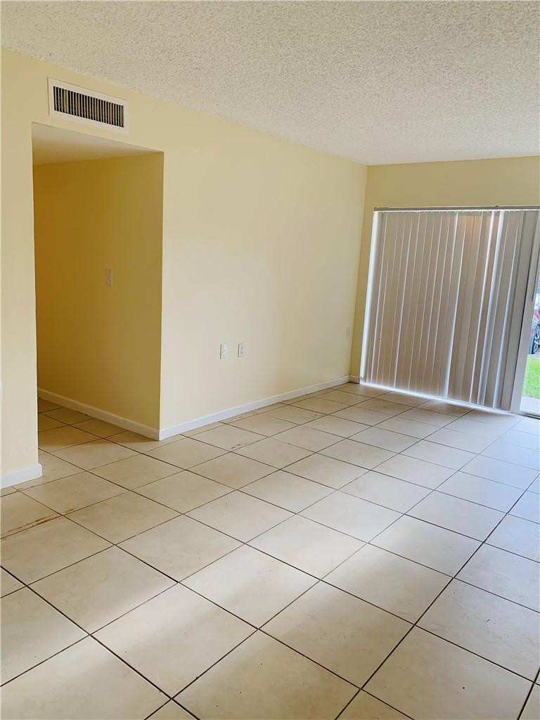 1133 Benoist Farms Road, Unit 104 Royal Palm Beach, FL 33411 - Photo 5 of 16 Photo 5