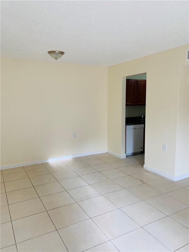 1133 Benoist Farms Road, Unit 104 Royal Palm Beach, FL 33411 - Photo 6 of 16 Photo 6