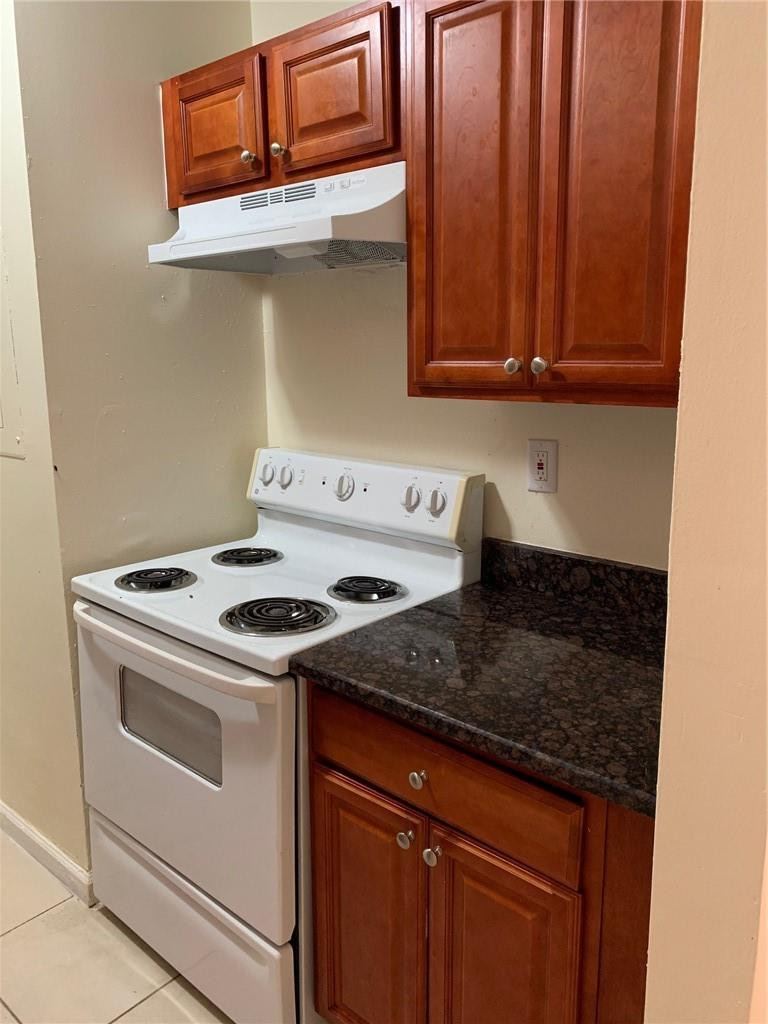 1133 Benoist Farms Road, Unit 104 Royal Palm Beach, FL 33411 - Photo 9 of 16 Photo 9