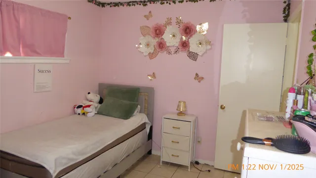 $220,000 | 319 La Fonda Drive, Houston, TX 77060