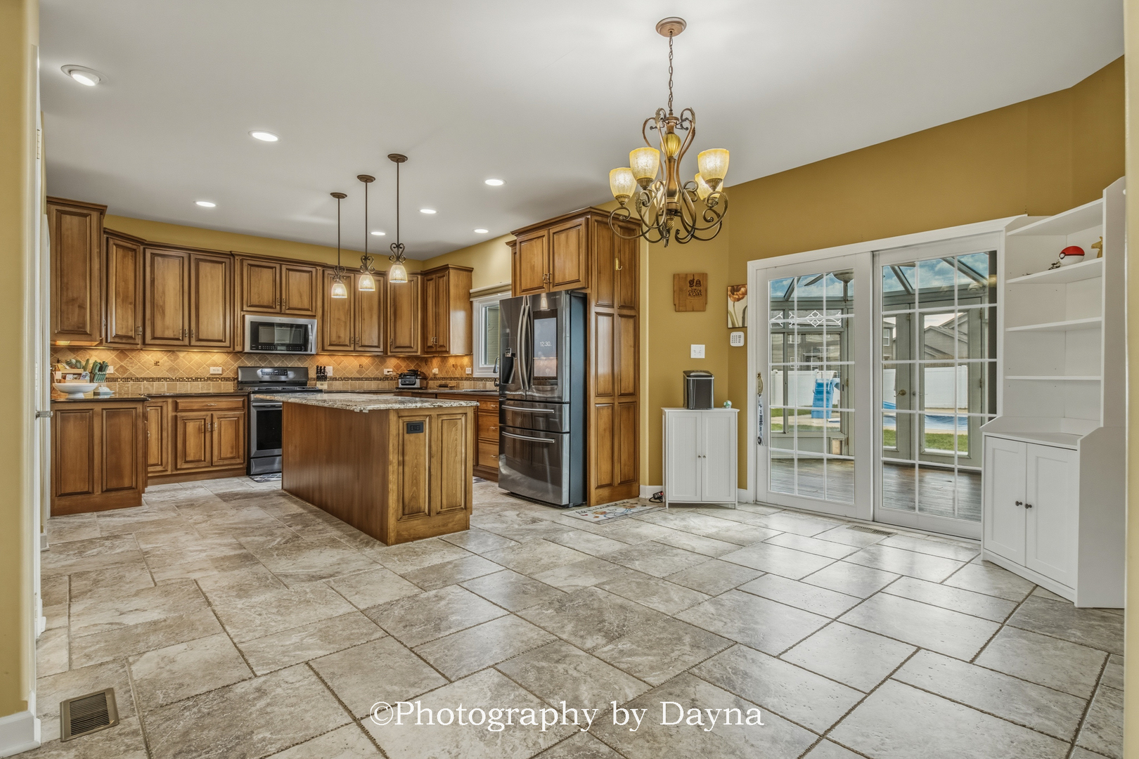 996 Meadow Path Manteno, IL 60950 - Photo 7 of 44