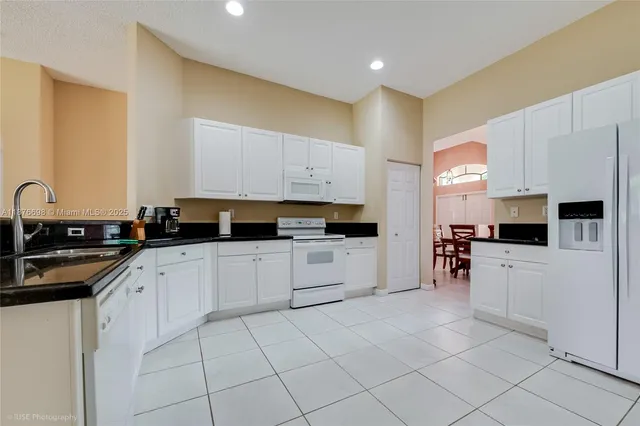 $699,000 | 15503 Southwest 151st Street, Miami, FL 33196