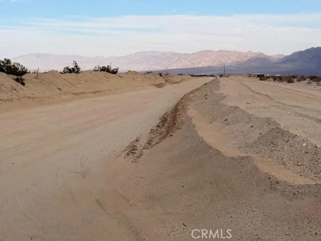 123 Meriwether Road Twentynine Palms, CA 92277 - Photo 5 of 9 a view of lake and mountain
