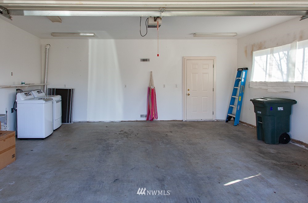 3942 Bancroft Road Bellingham, WA 98225 - Photo 17 of 27 Gallery Image 17