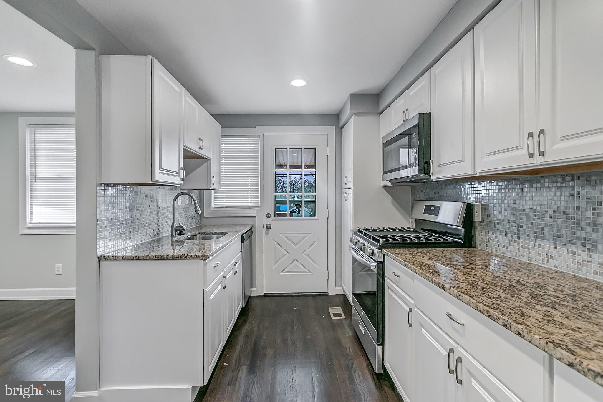 8017 Stratman Road Baltimore, MD 21222 - Photo 3 of 36 Gallery Image 3