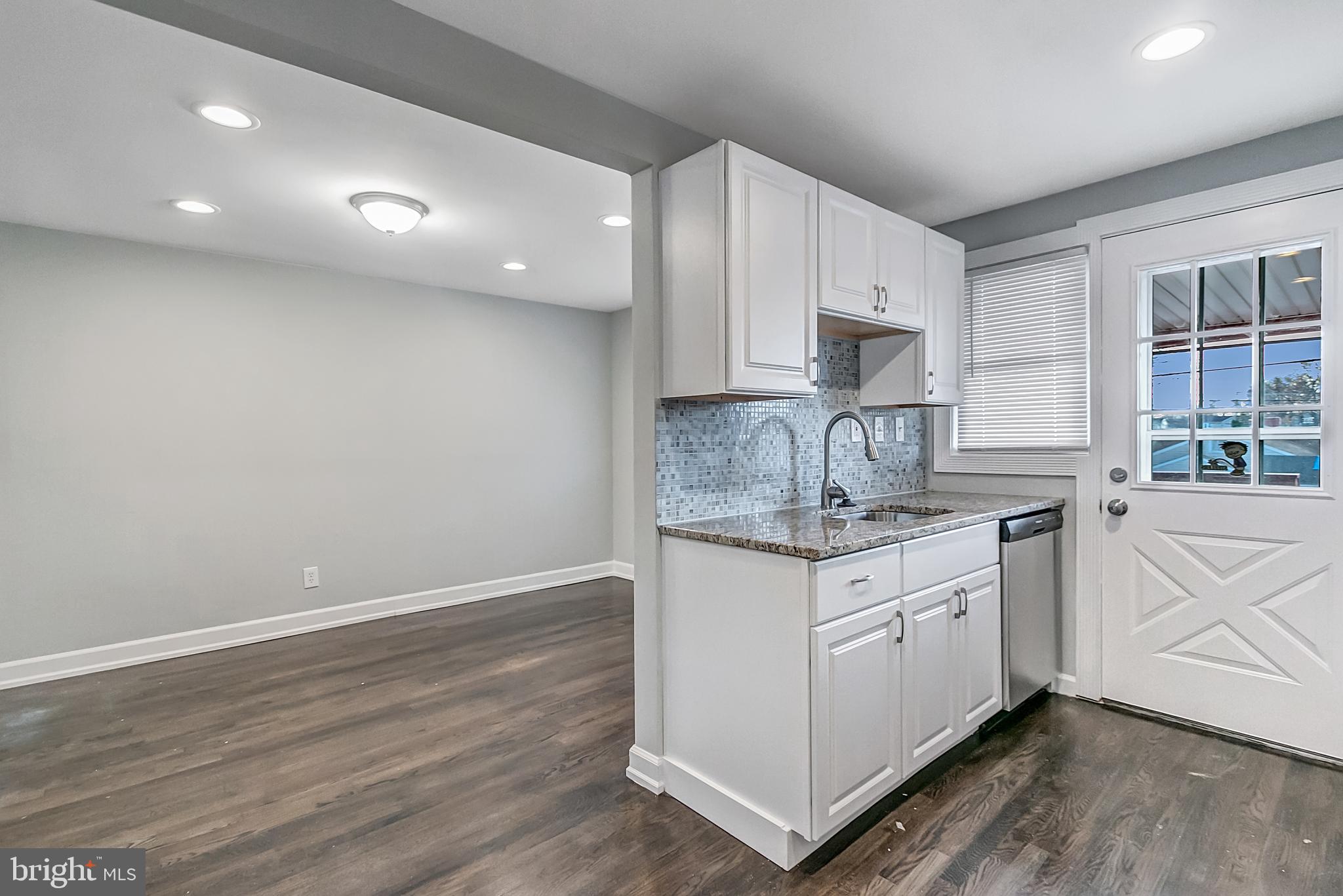 8017 Stratman Road Baltimore, MD 21222 - Photo 4 of 36 Gallery Image 4
