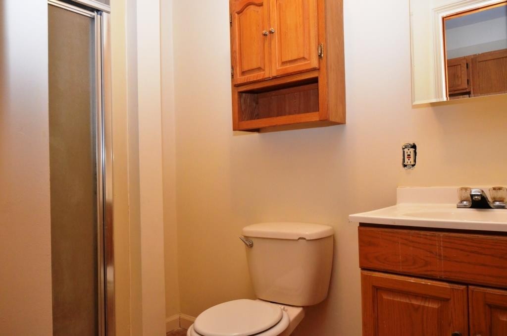 71 Esther Street Worcester, MA 01607 - Photo 19 of 34