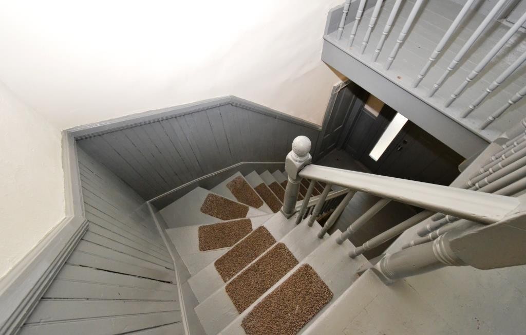 71 Esther Street Worcester, MA 01607 - Photo 23 of 34