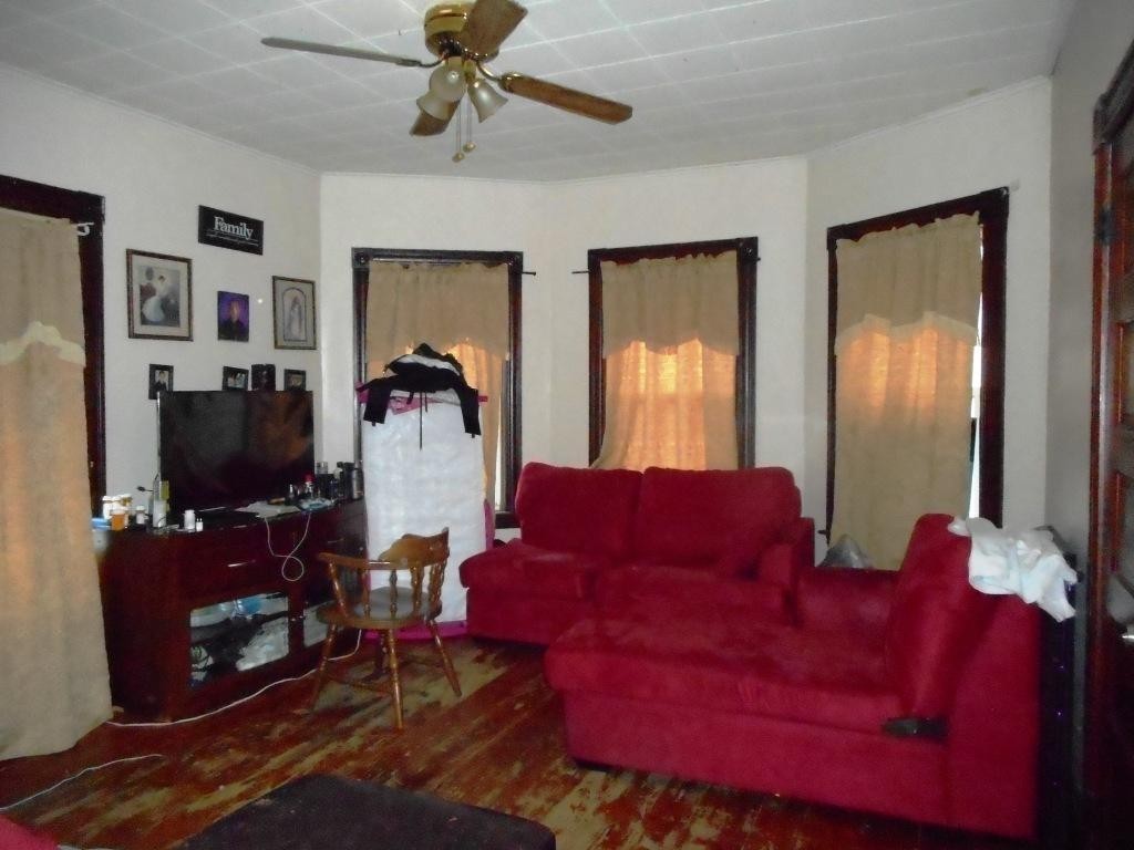 71 Esther Street Worcester, MA 01607 - Photo 27 of 34