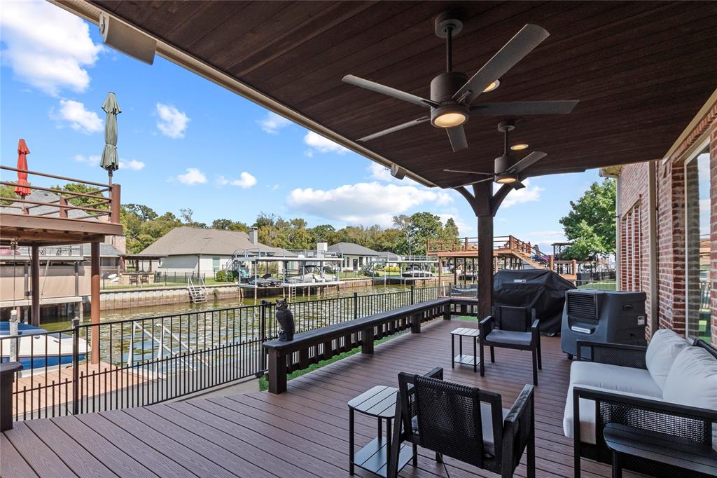 111 St Annes Mabank, TX 75156 - Photo 28 of 40 a view of a balcony with furniture