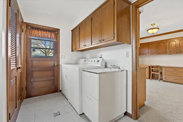 $649,900 | W300-s3280 Snowdon Drive, Waukesha, WI 53189