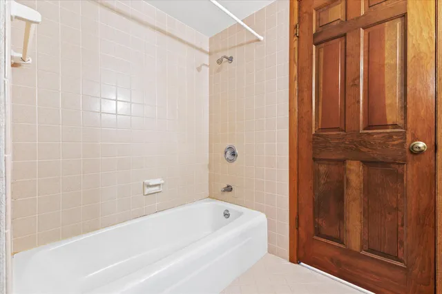 $649,900 | W300-s3280 Snowdon Drive, Waukesha, WI 53189