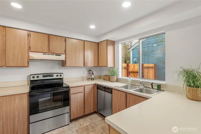 $425,000 | 1520 128th Drive Northeast, Unit 2A, Lake Stevens, WA 98258