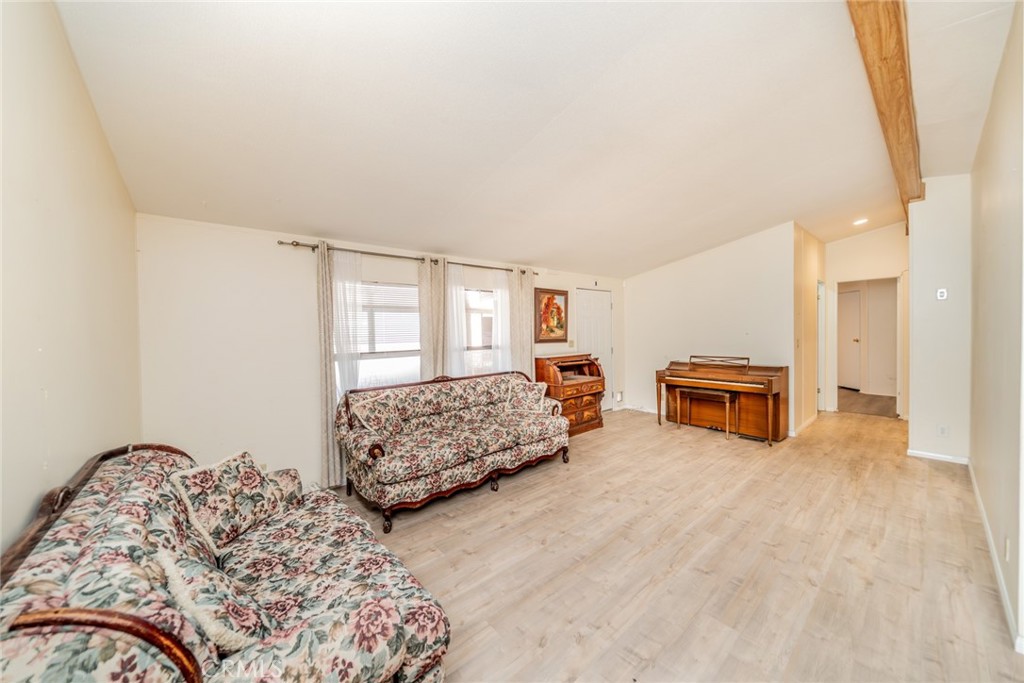 10200 Johnson Road, Unit 55 Phelan, CA 92371 - Photo 8 of 35