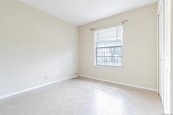 $1,400 | 1926 Rawhide Lane, San Antonio, TX 78227