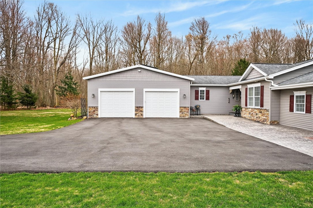 109 Ogden Parma Town Line Road Ogden, NY 14559 - Photo 8 of 39